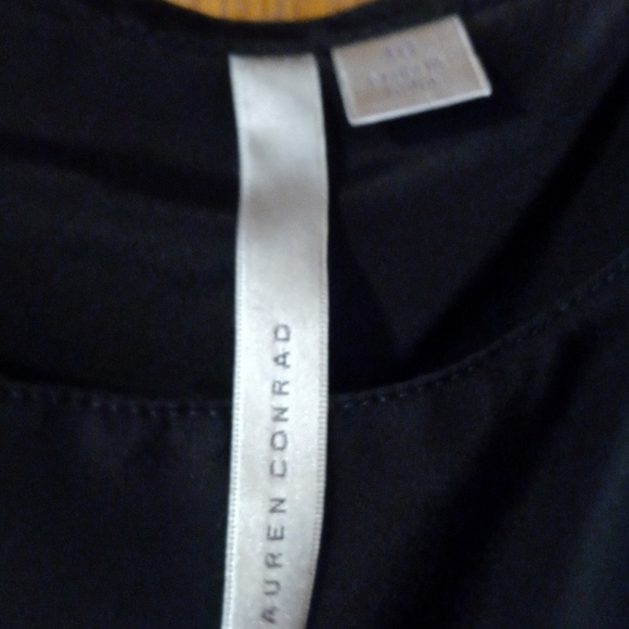 Black ruffled with gold sequins dress - Picture 3 of 3